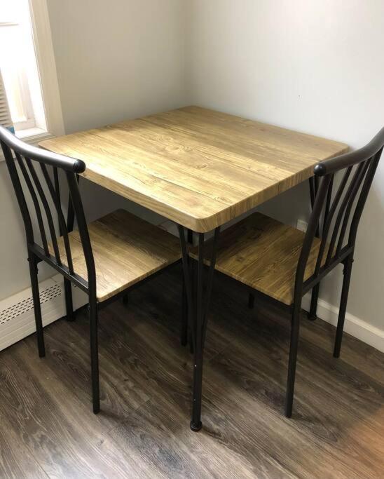 Private 2-Bedroom With Free Parking And Direct Bus To Nyc Manhattan Only 2 Blocks Away Linden Extérieur photo